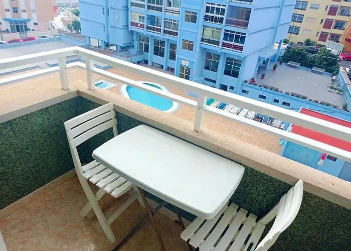 Live Alsaca Con Balcon Y Vista Al Mar شقة كانديلاريا