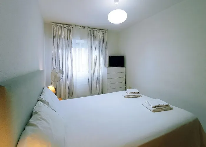 Live Alsaca Con Balcon Y Vista Al Mar * كانديلاريا